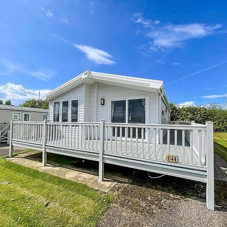Luxury Lodge With Decking In Hunstanton At Manor Park Ref 23144K Extérieur photo