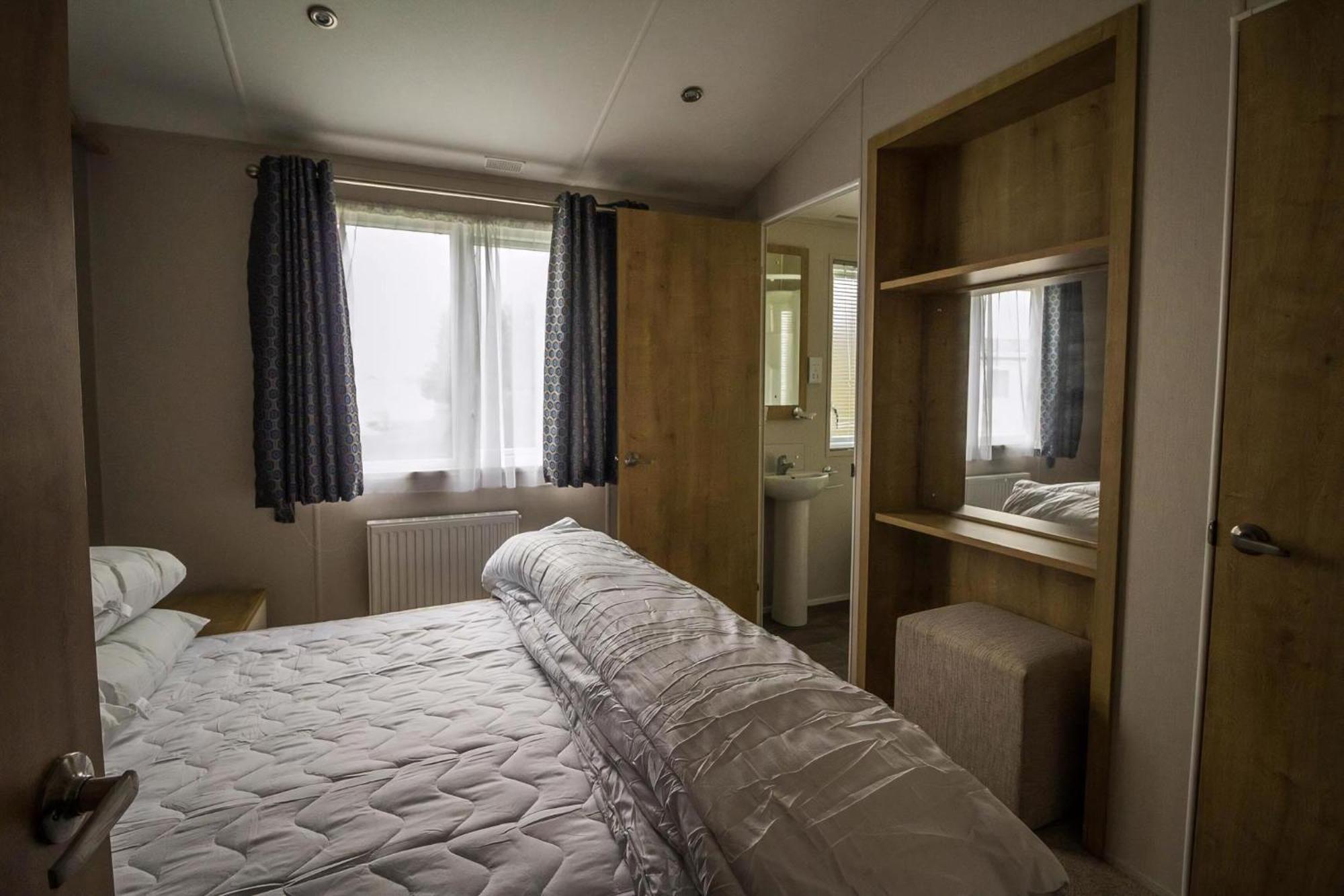 Luxury Lodge With Decking In Hunstanton At Manor Park Ref 23144K Extérieur photo